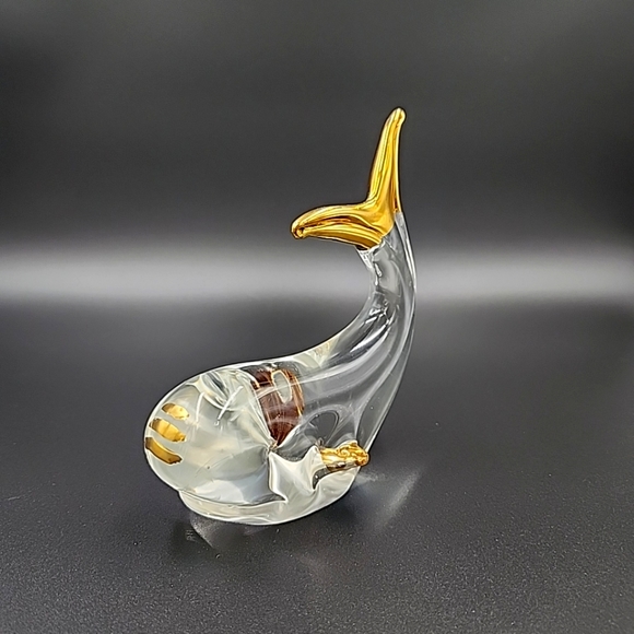 Artglass Clear and Gold Whale - Picture 3 of 13